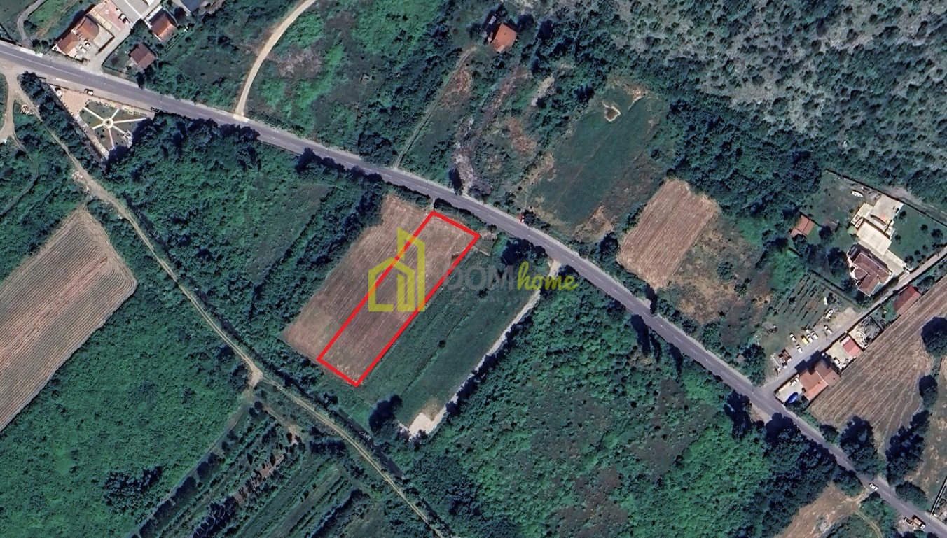 Plac 3357m2, Tološi